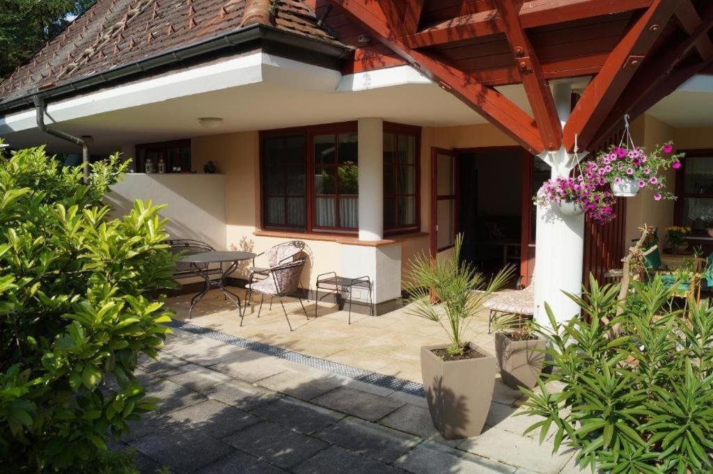Bodensee Apartment Kressbronn "Seeland" Крессбронн-ам-Бодензе Екстер'єр фото